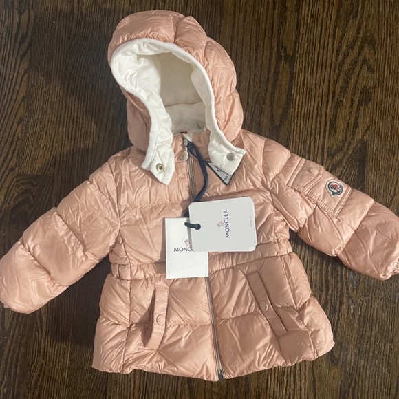 Moncler Other - Moncler Sayna Puffer